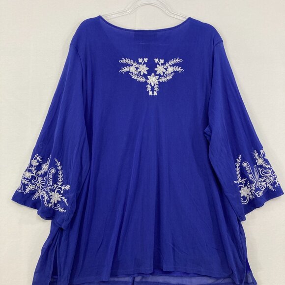 Susan Graver size 3X Blue Violet White Floral Embroidered Feminine Stretch Top - Picture 8 of 9